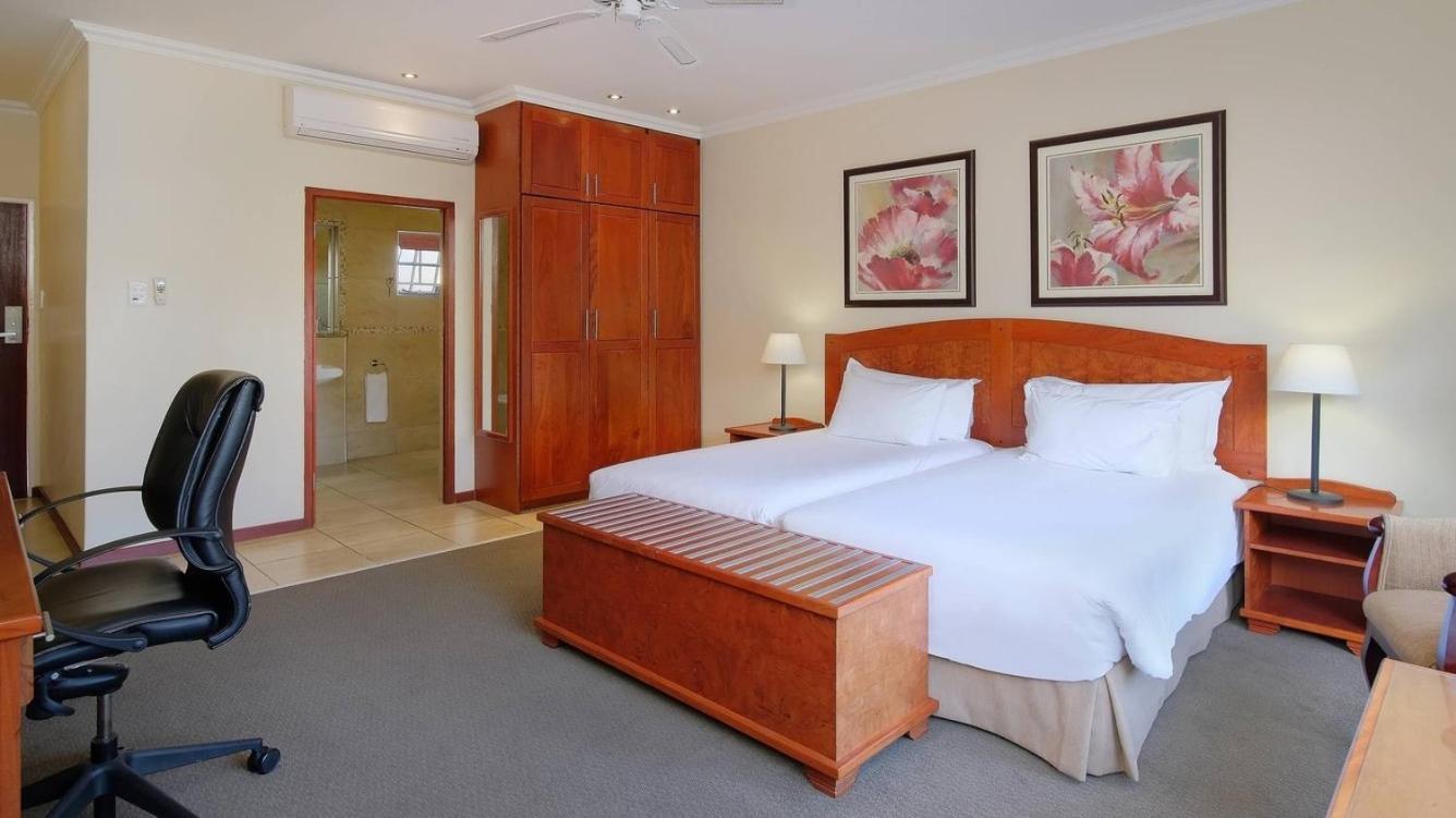 Protea Hotel By Marriott Polokwane Ranch Resort エクステリア 写真