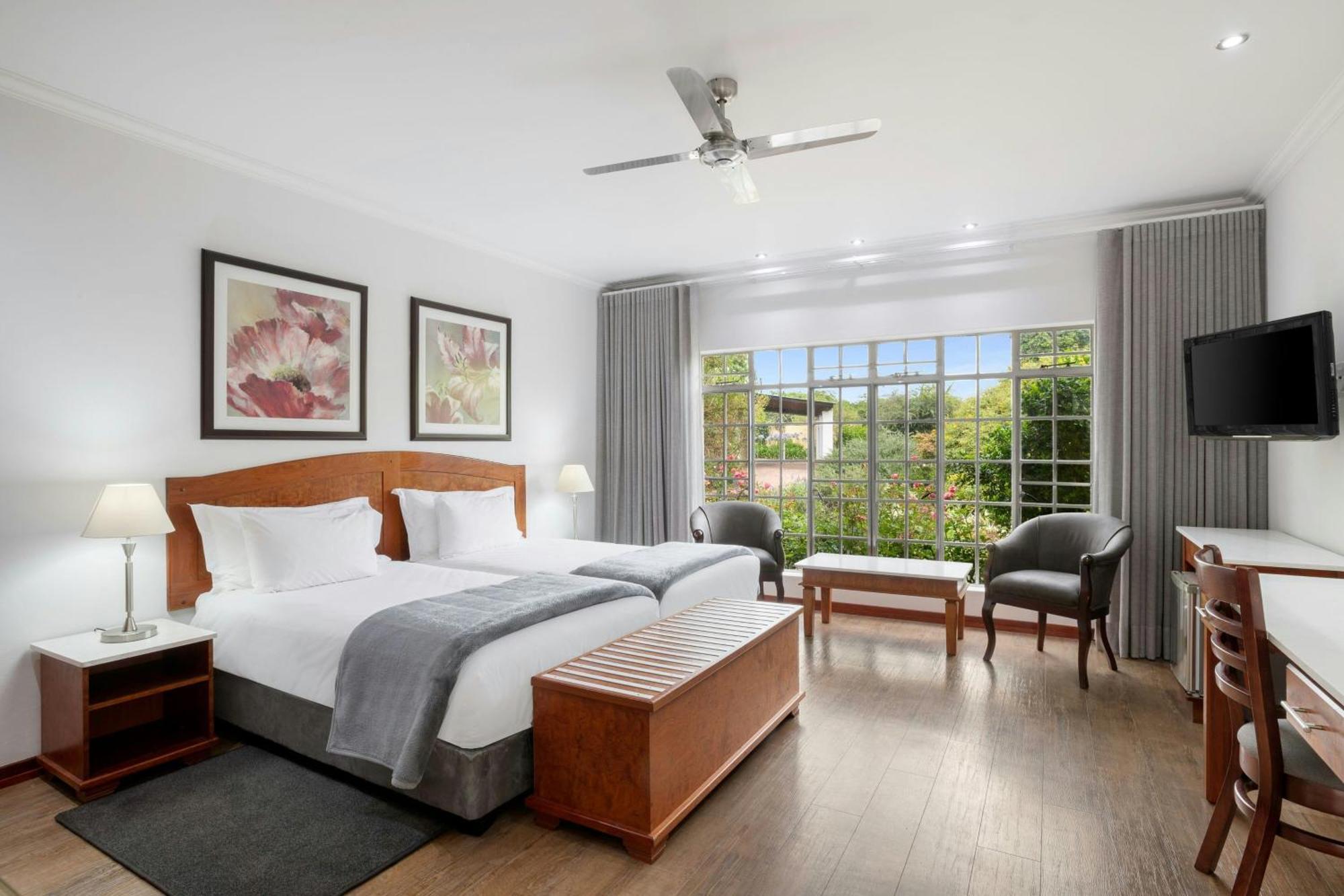 Protea Hotel By Marriott Polokwane Ranch Resort エクステリア 写真