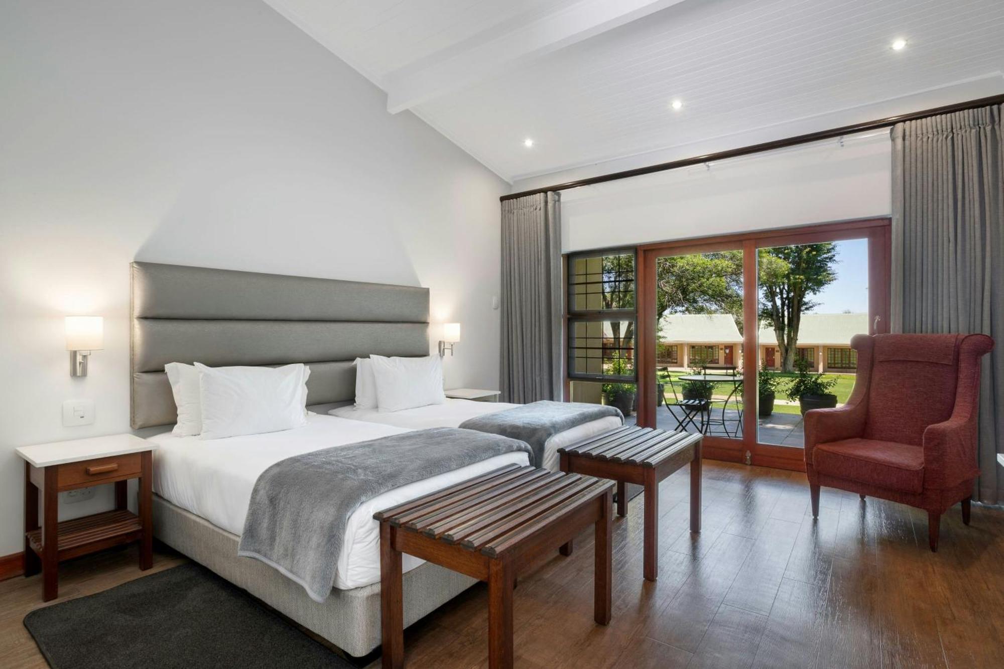 Protea Hotel By Marriott Polokwane Ranch Resort エクステリア 写真