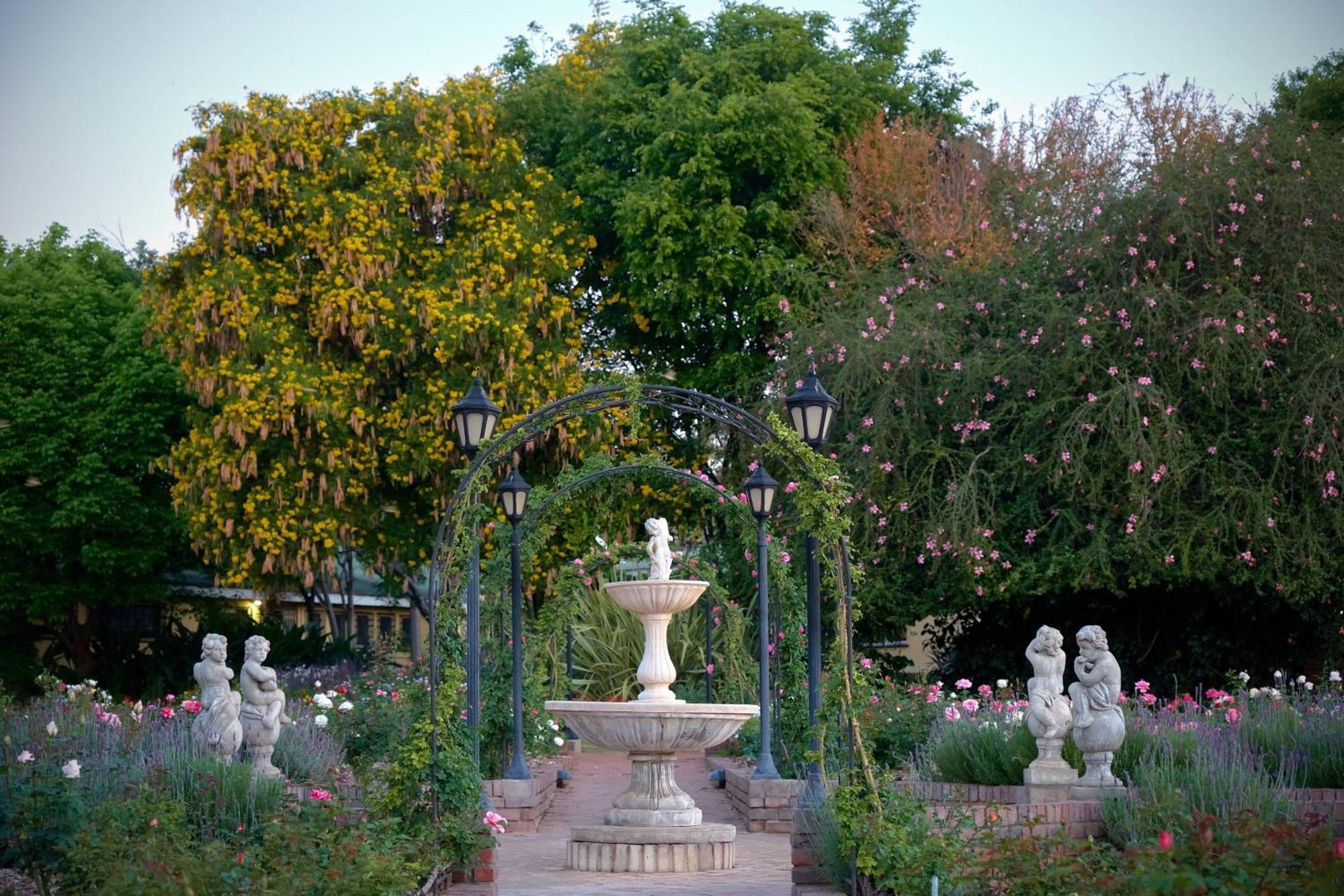 Protea Hotel By Marriott Polokwane Ranch Resort エクステリア 写真