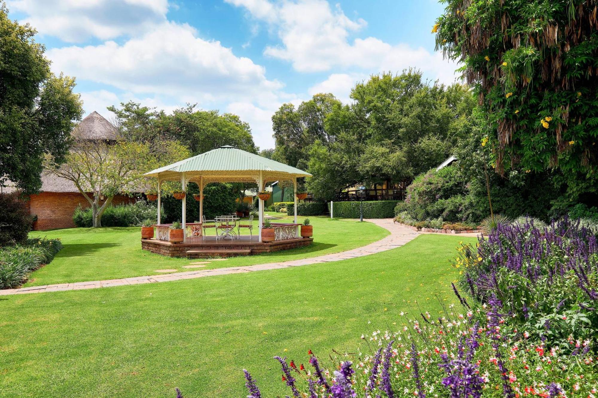 Protea Hotel By Marriott Polokwane Ranch Resort エクステリア 写真