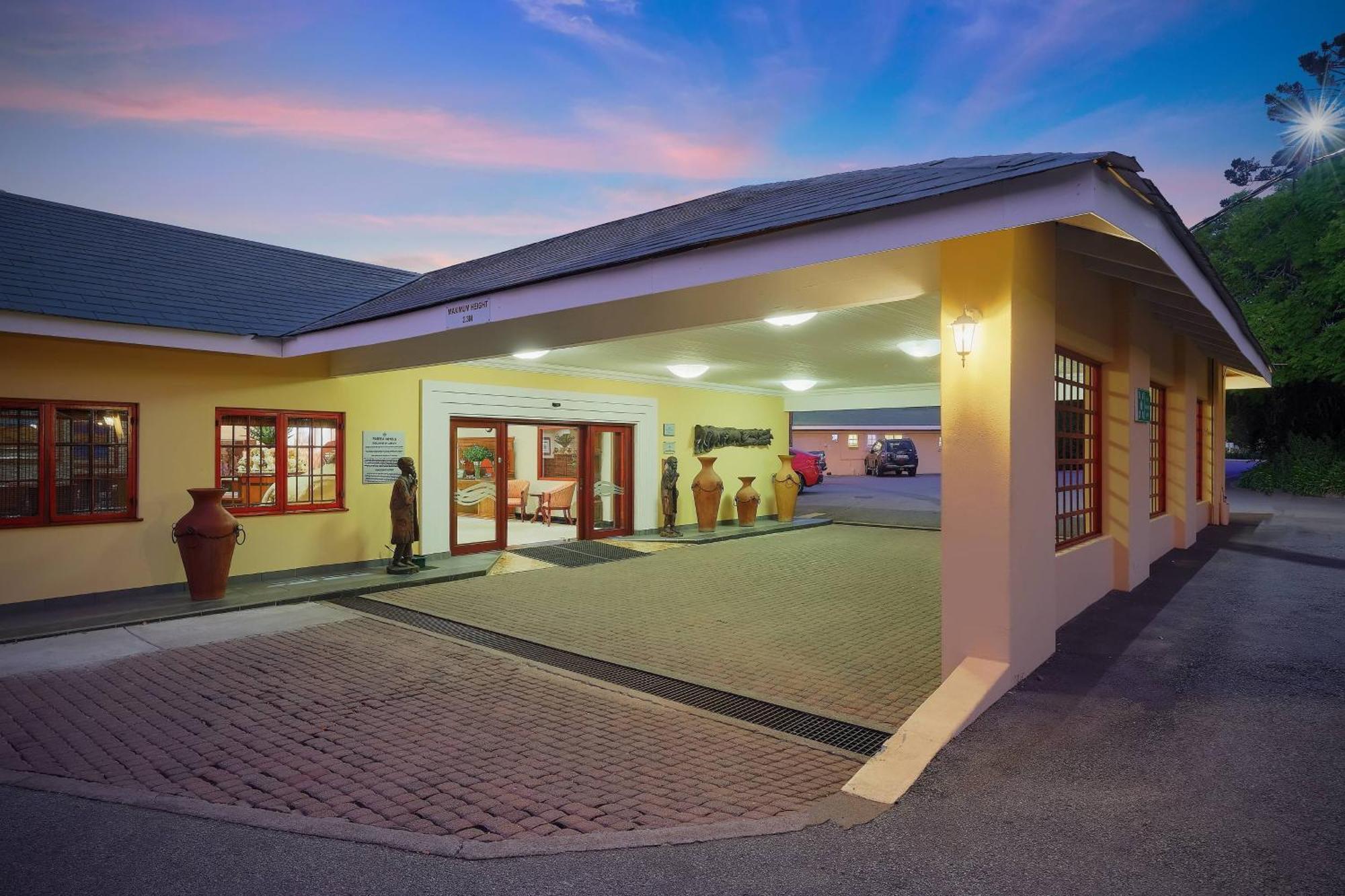 Protea Hotel By Marriott Polokwane Ranch Resort エクステリア 写真